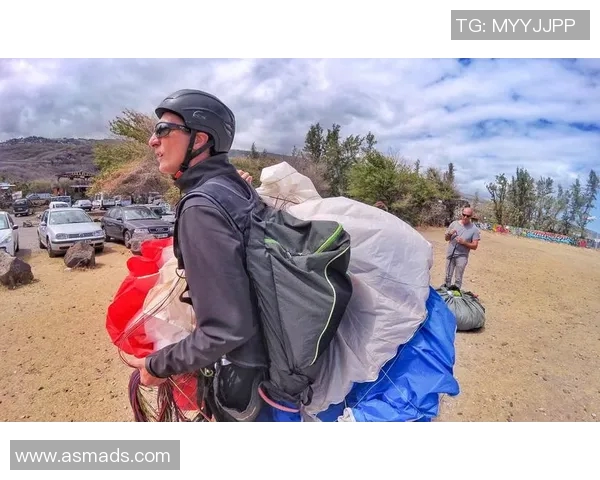 留尼汪足球明星的崛起与成就探索：从小岛到世界舞台的传奇之路